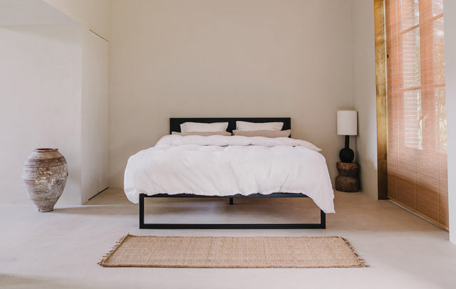 Afbeelding sfeerbeeld stalen Bedframe °01 + board / hoofdbord in Black / Zwart