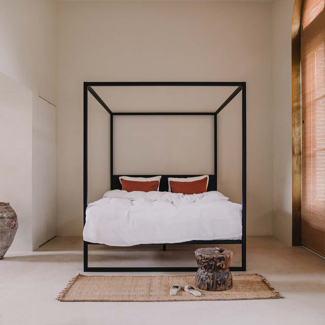 Robuust stalen bedframe