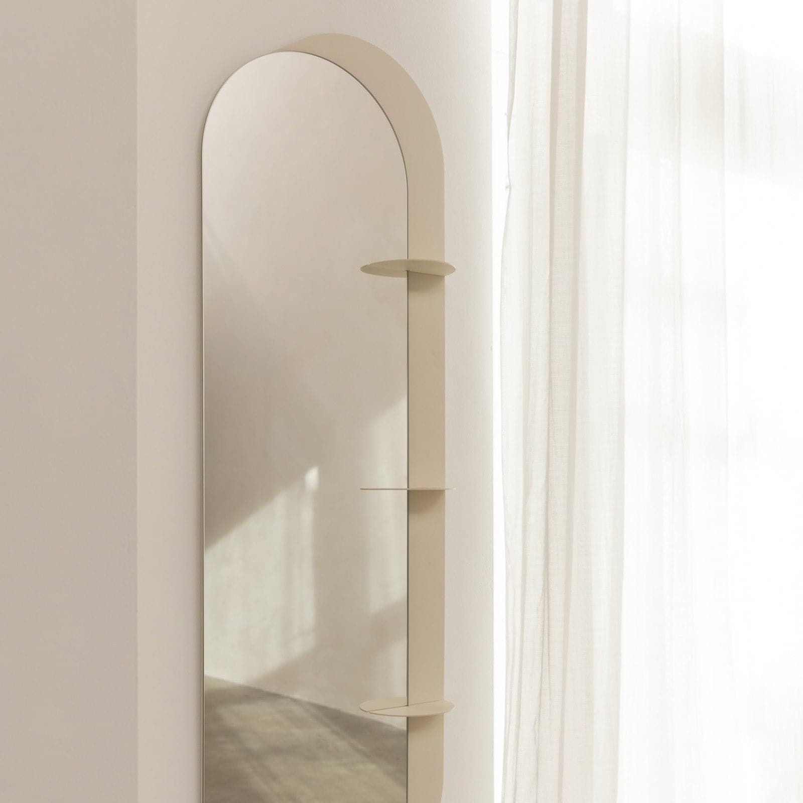 Mirror °02
