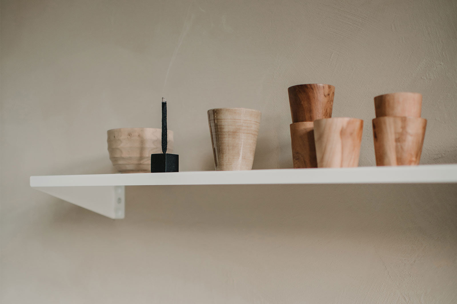 Afbeelding stalen wandplank Shelf °01 in White / Wit door Robuust Amsterdam