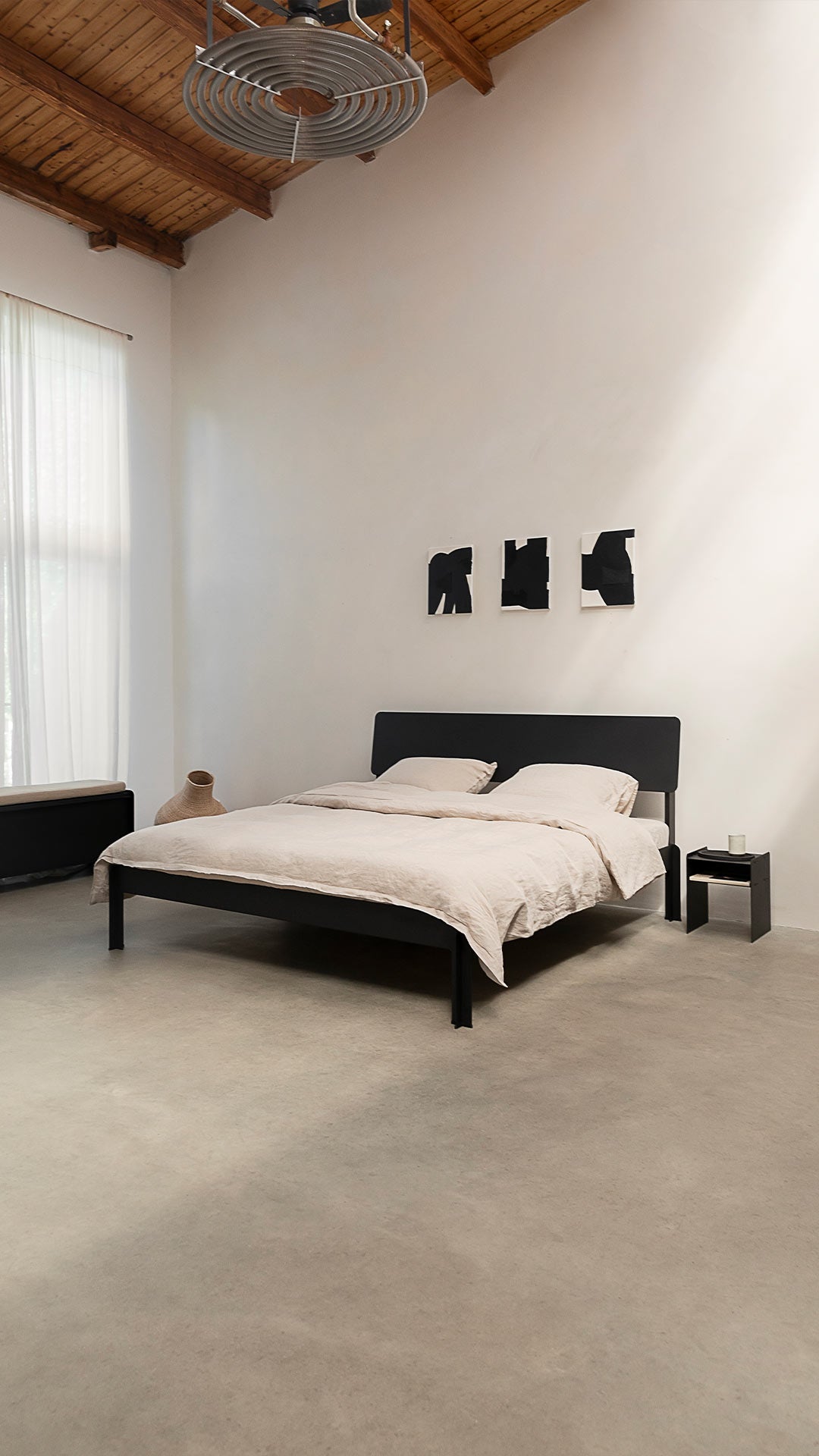 staande afbeelding van bedframe 03 van robuust amsterdam